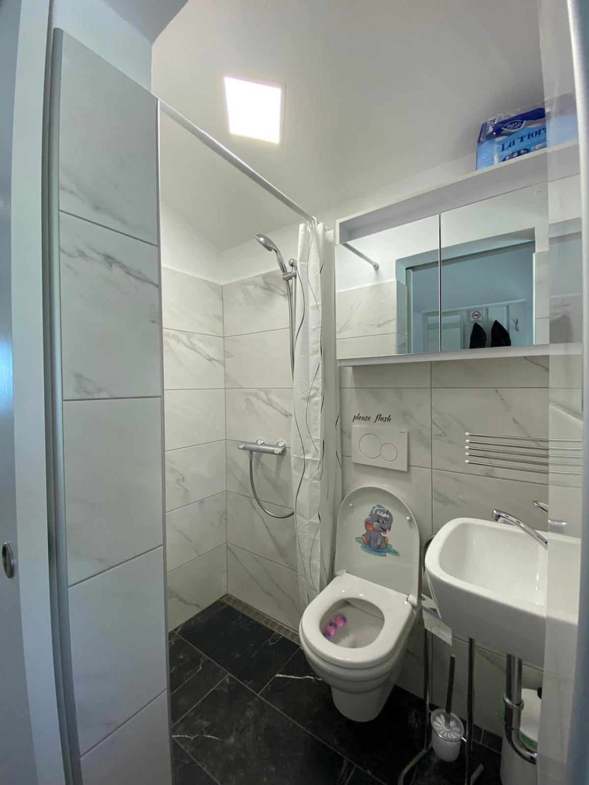 Apartma Vista Baredi Izola Ngoại thất bức ảnh
